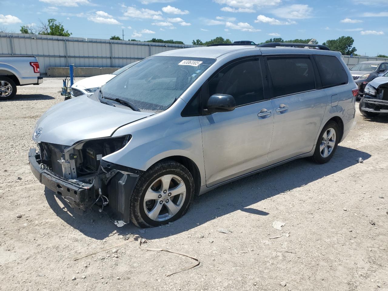 2016 Toyota Sienna le