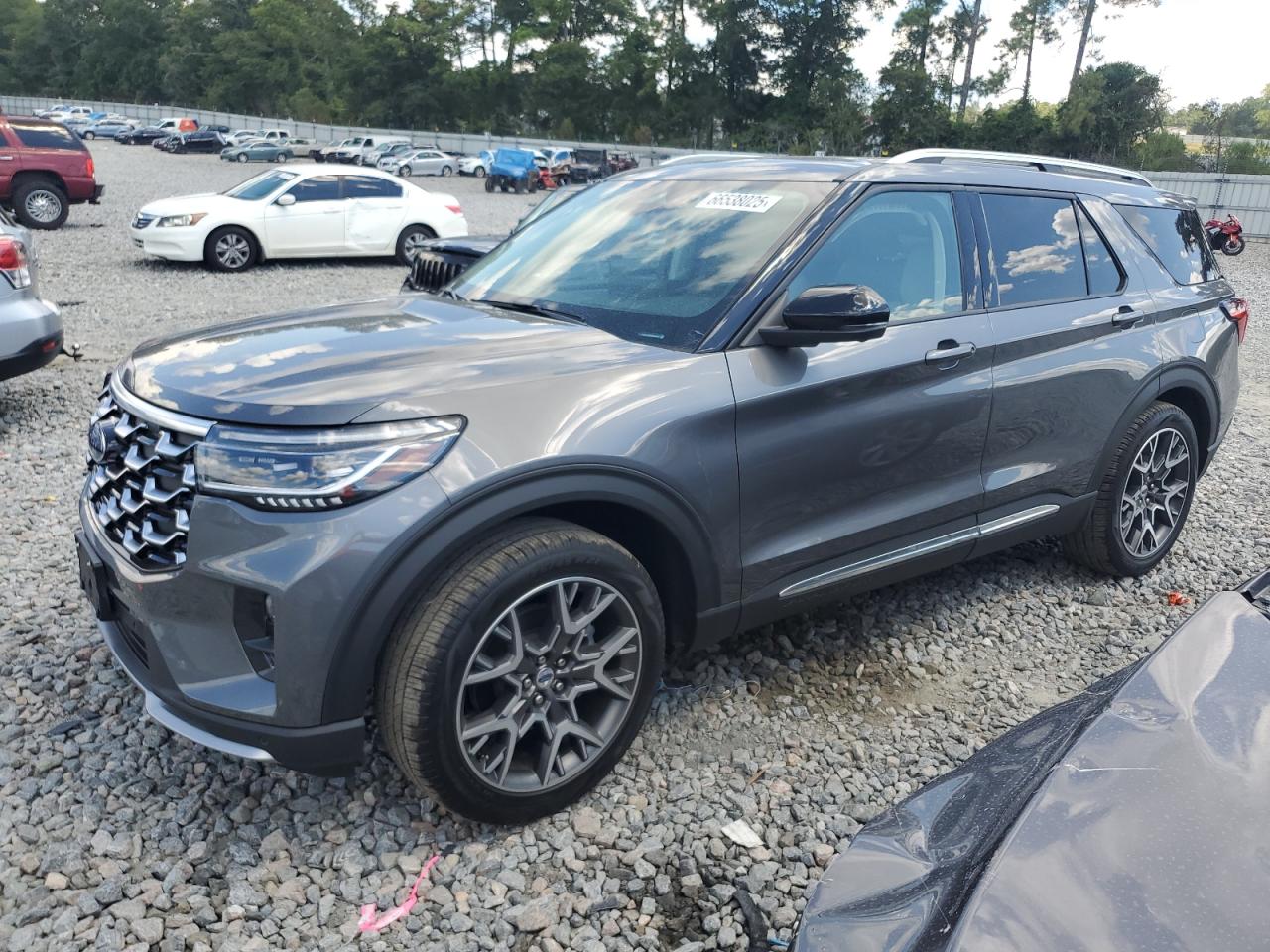 2025 Ford Explorer p PLATINUM
