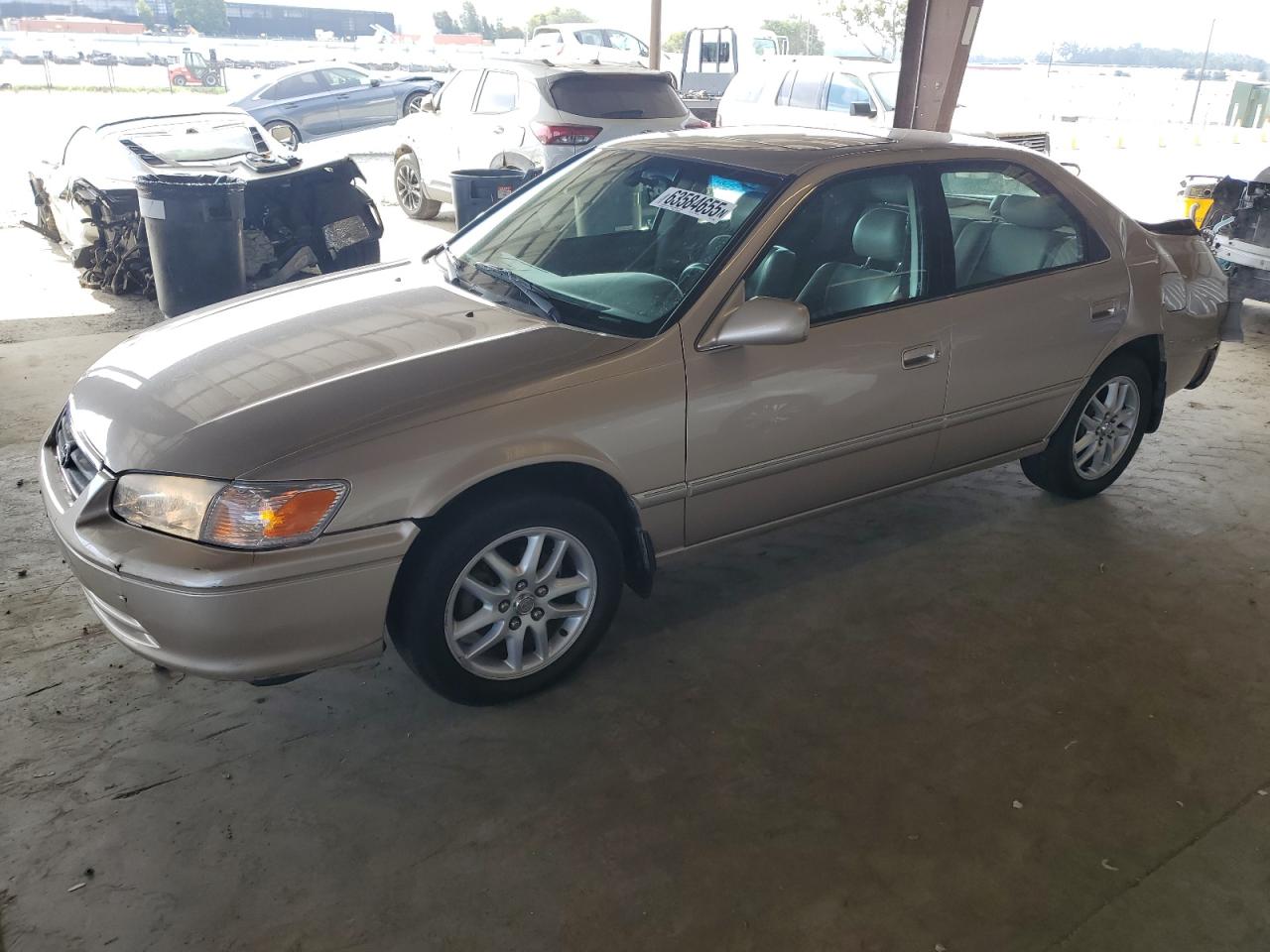 2000 Toyota Camry le LE