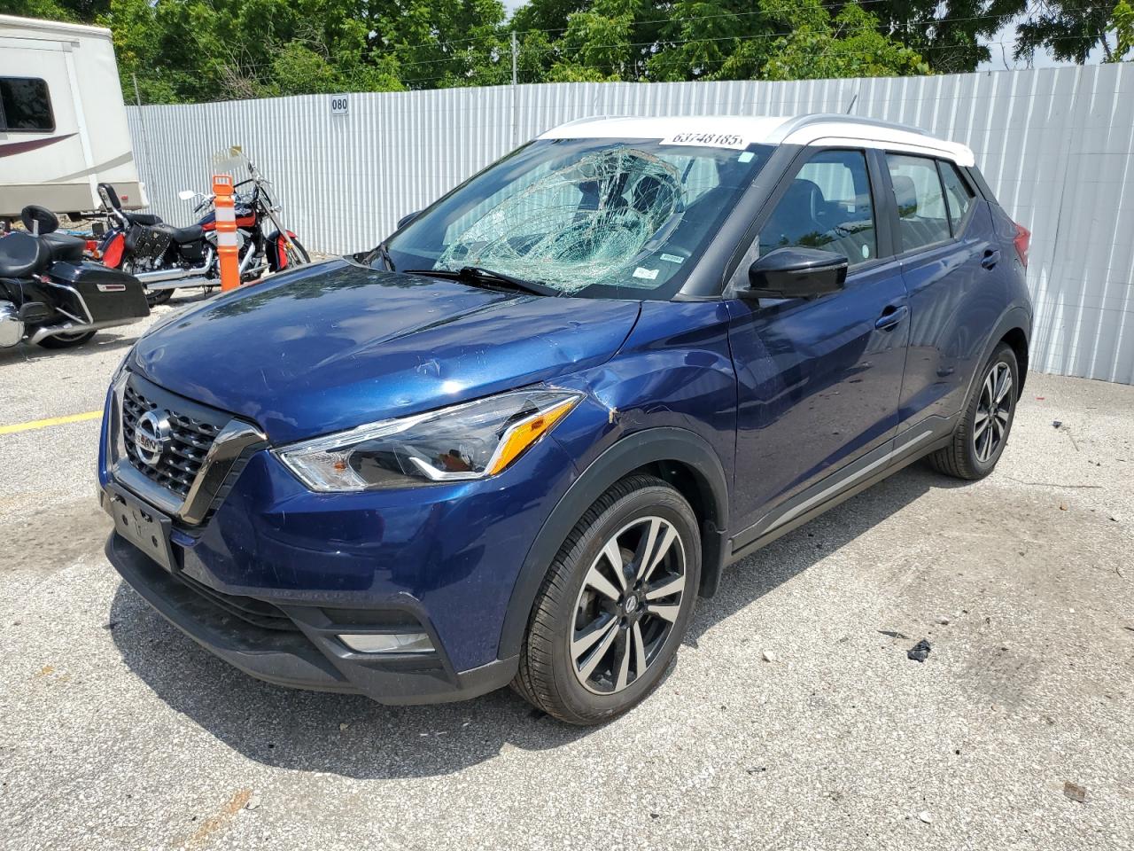 2019 Nissan Kicks s S