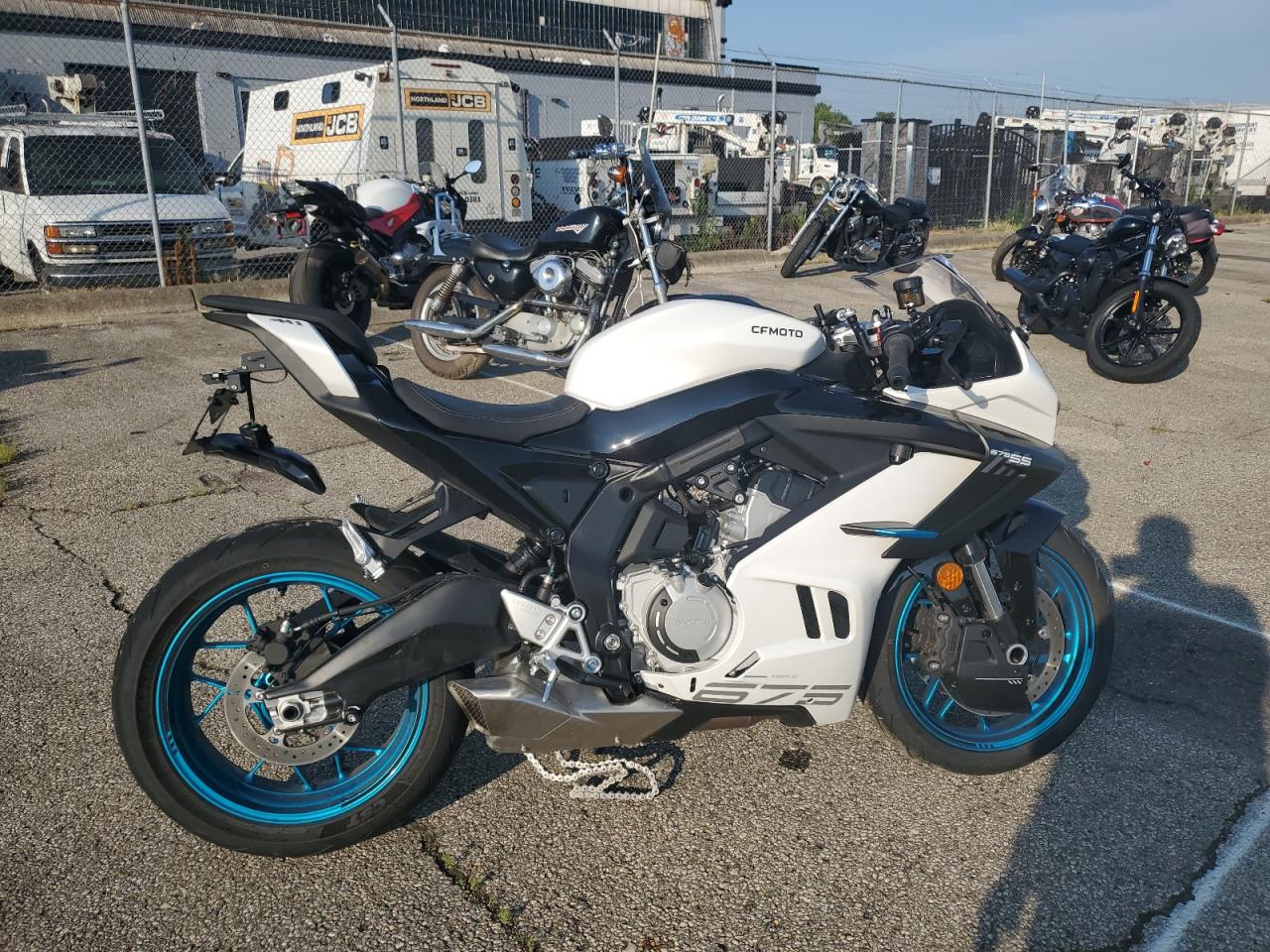 2025 Cf moto 675ss