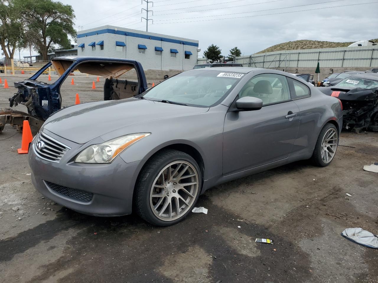 2010 Infiniti G37