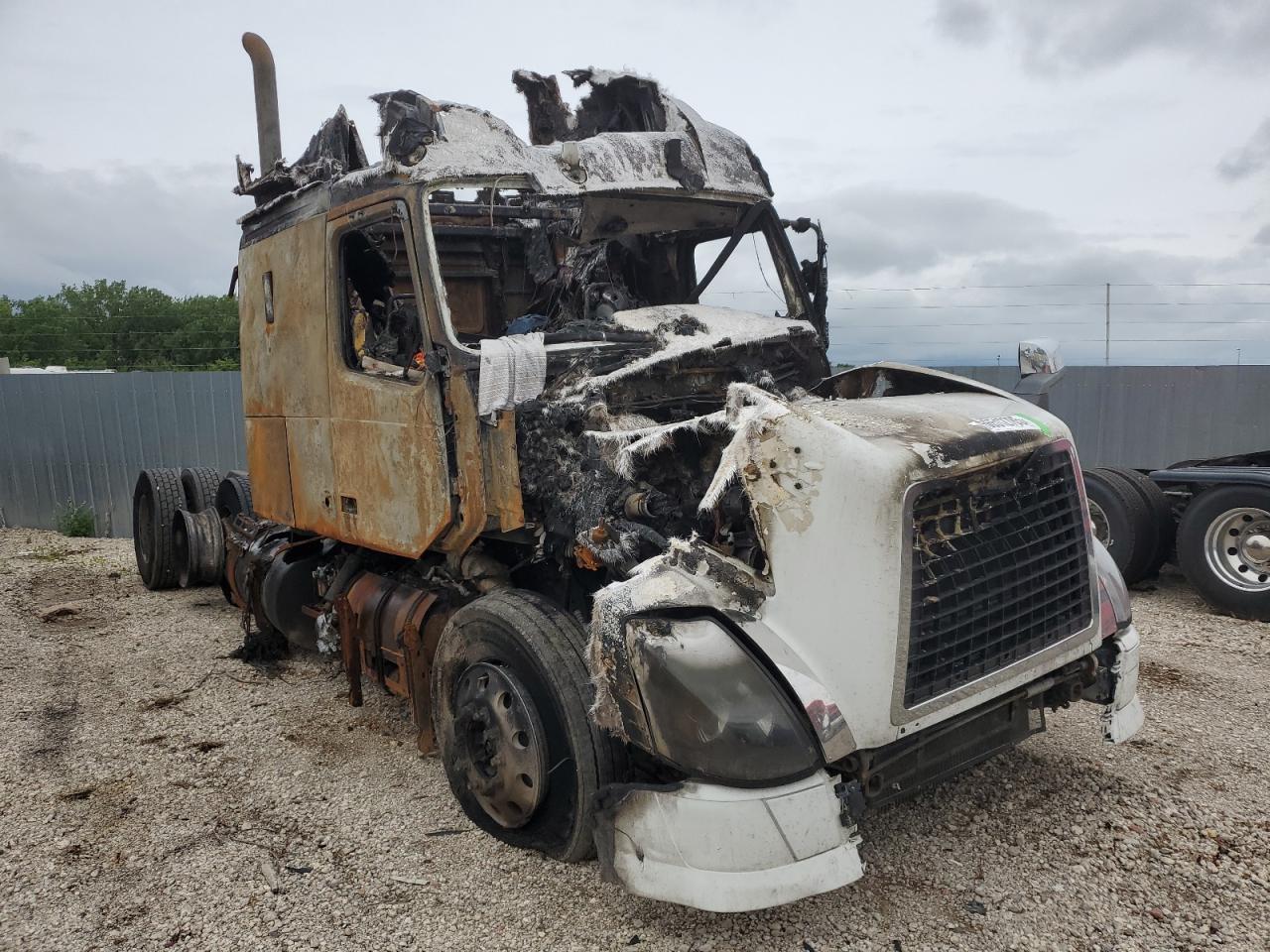 2007 Volvo Vnl Semi Truck