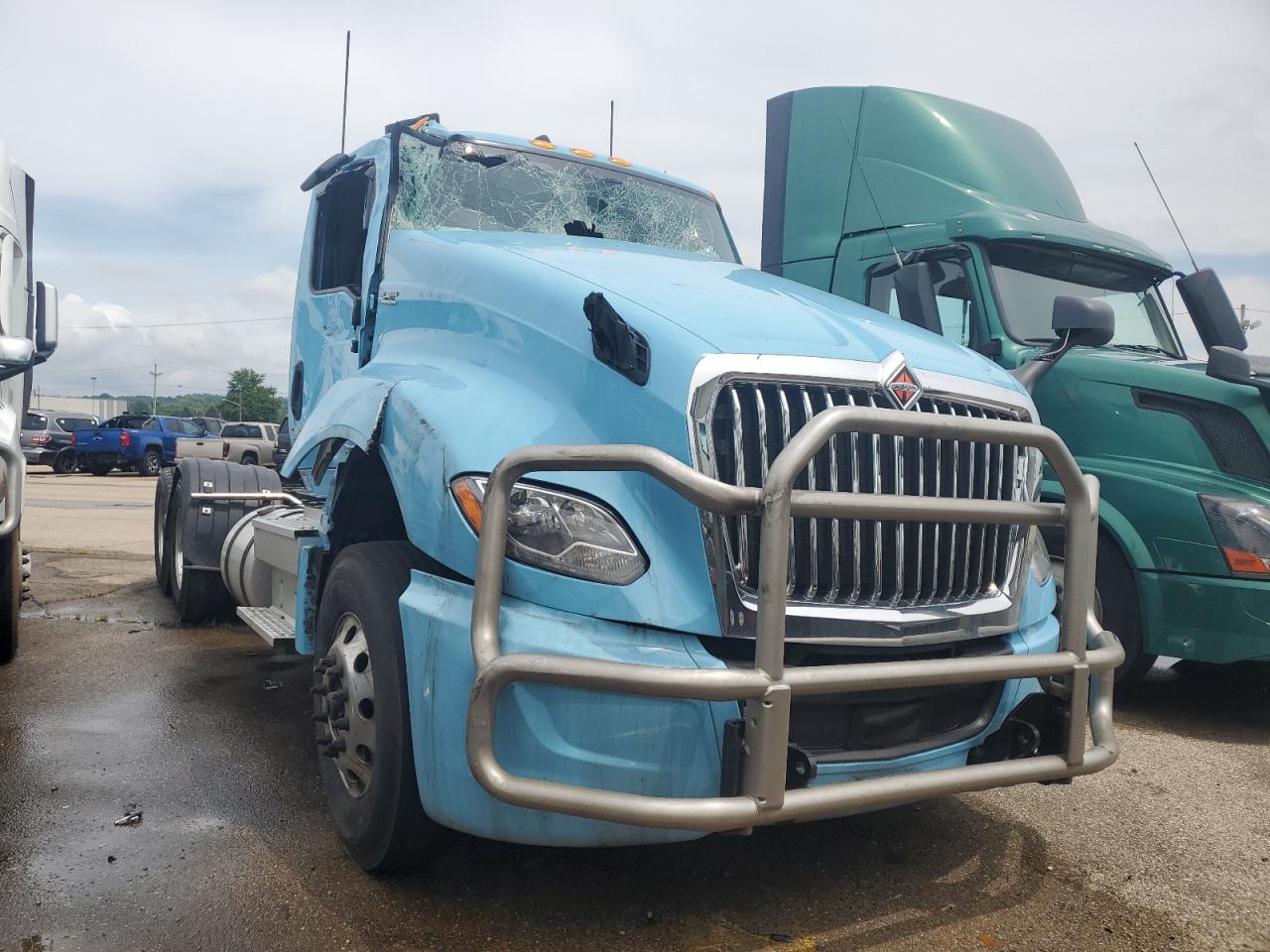2024 International Lt625