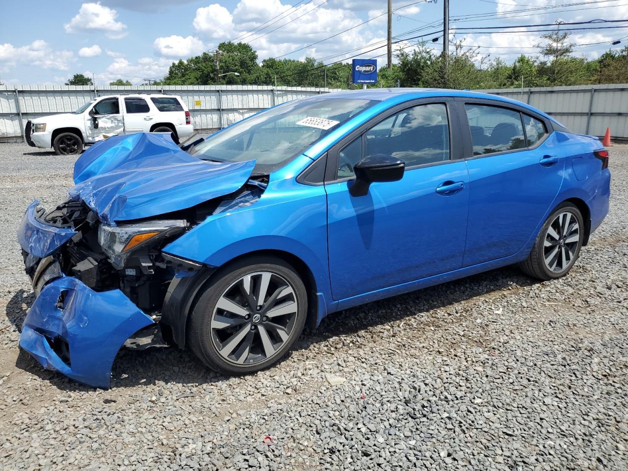 2021 Nissan Versa sr SR