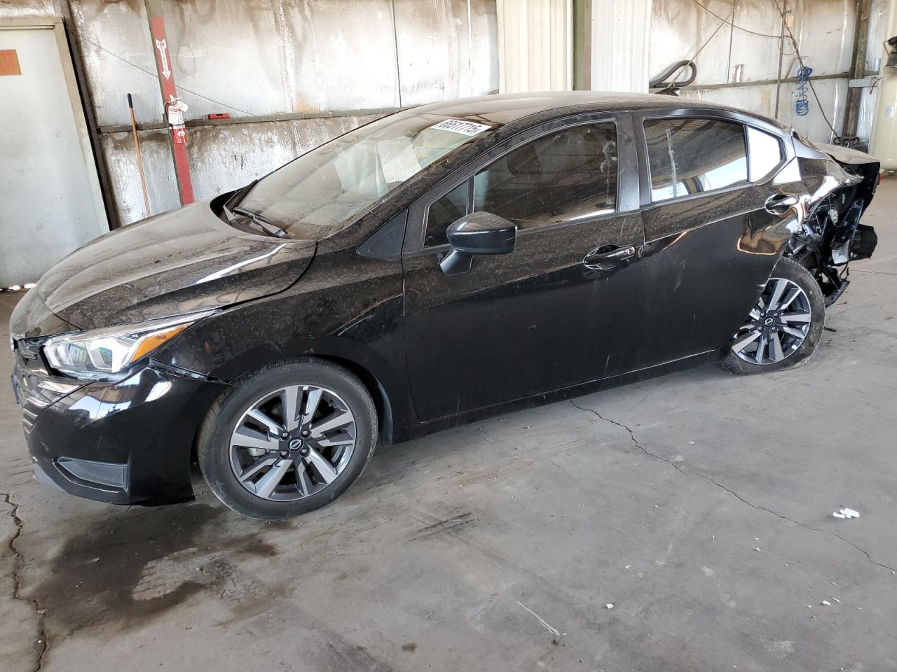 2023 Nissan Versa sv SV