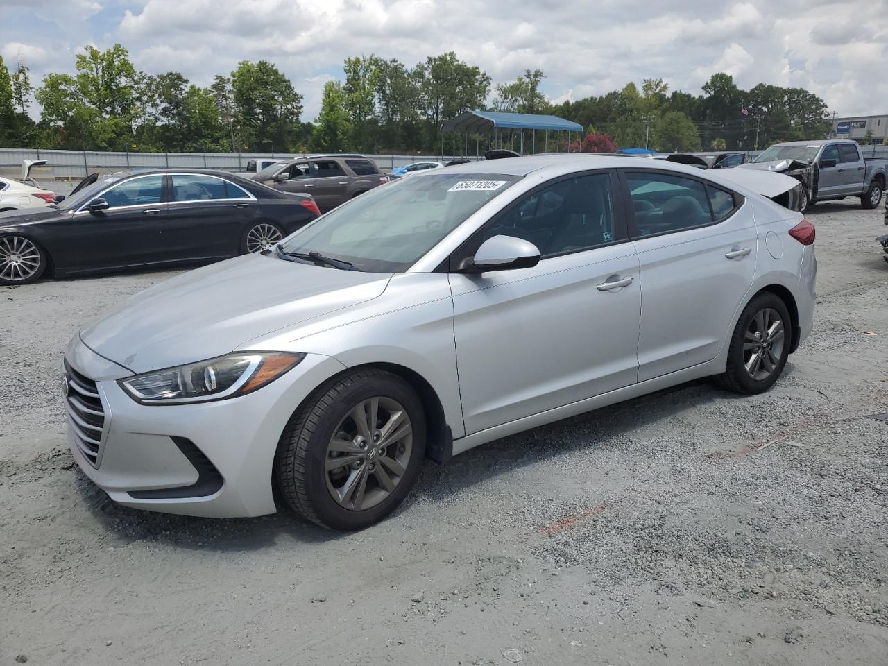 2017 Hyundai Elantra se SE