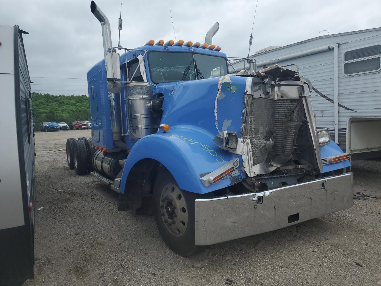 2000 Kenworth W900 W900