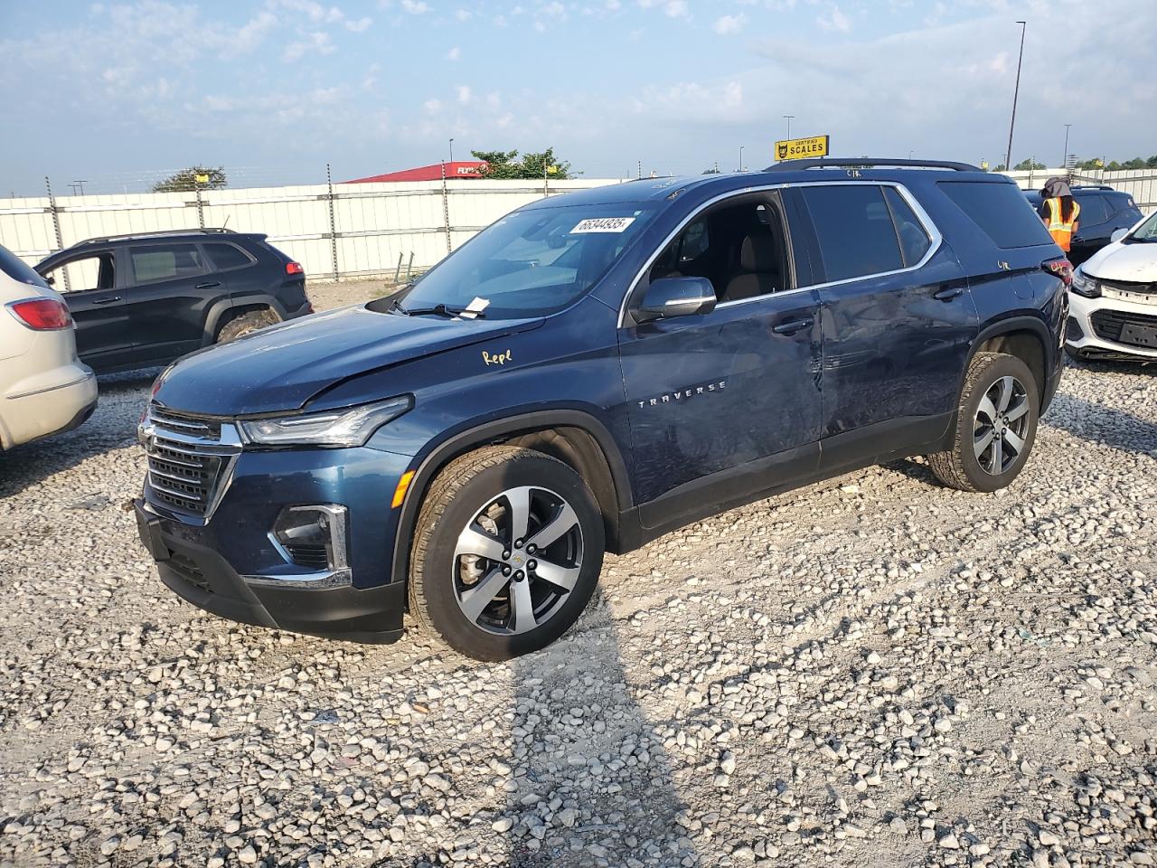 2023 Chevrolet Traverse l LT