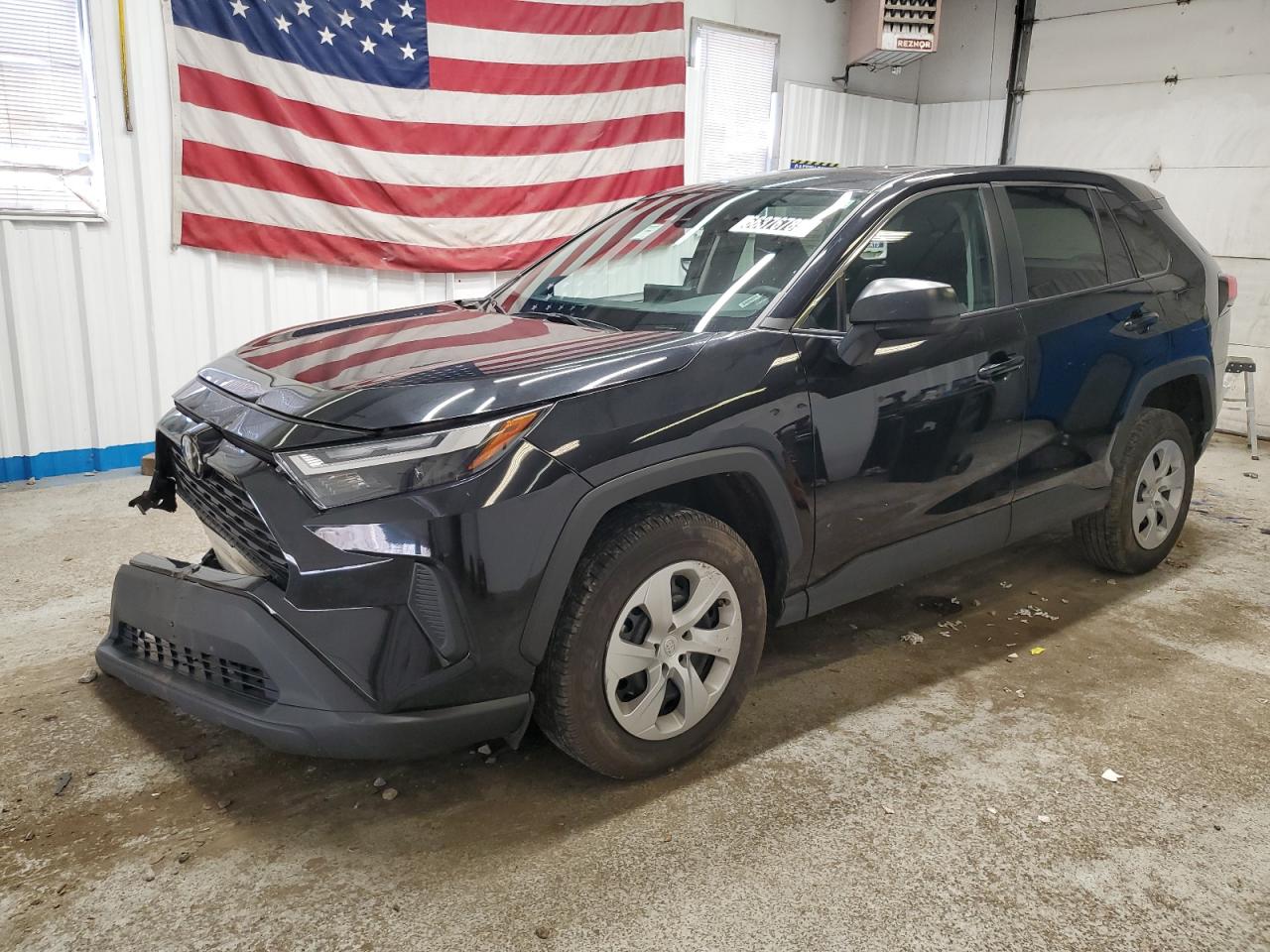 2024 Toyota Rav4 le LE