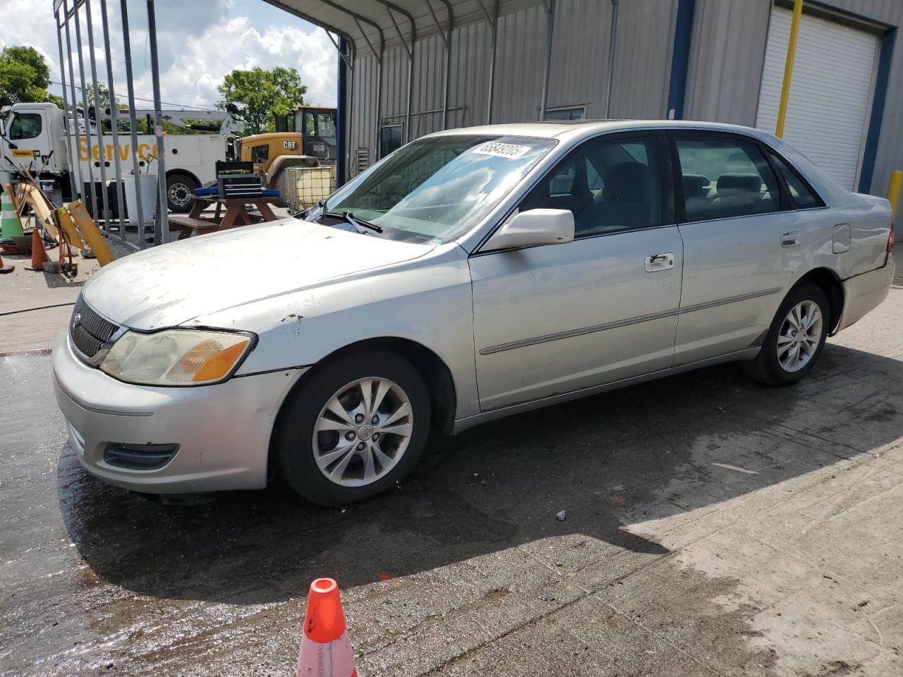 2000 Toyota Avalon xl XL