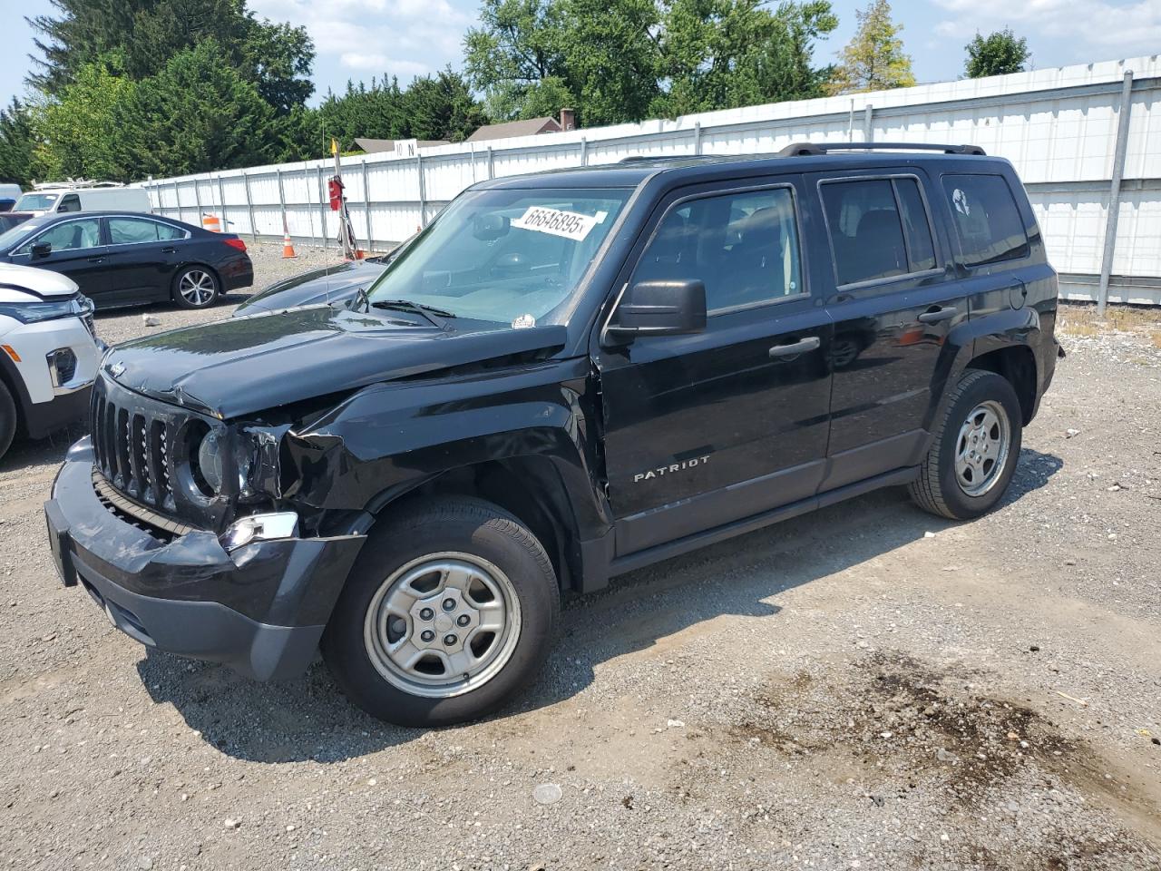 2015 Jeep 4x4 laredo SPORT