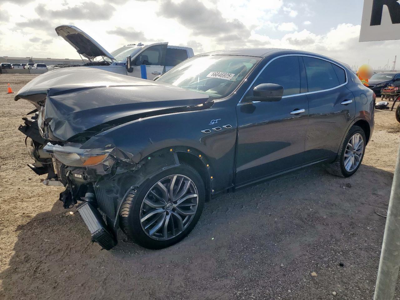 2022 Maserati Levante ba BASE