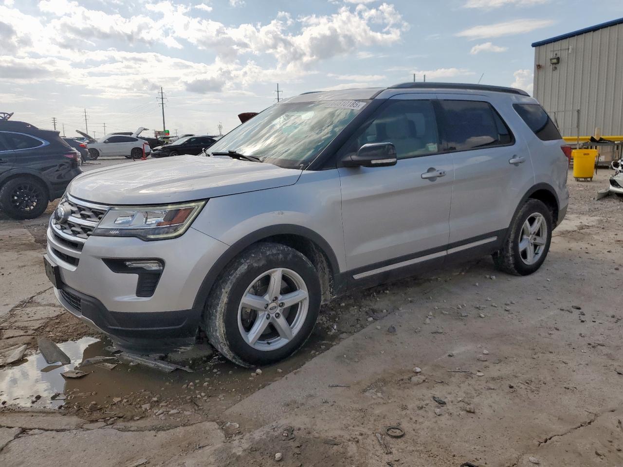 2018 Ford Explorer x XLT