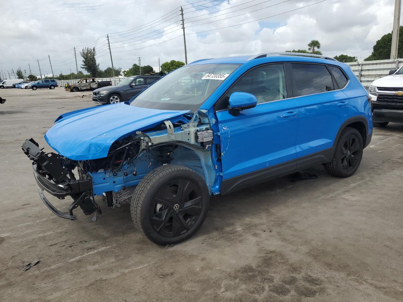 2025 Volkswagen Taos se SE