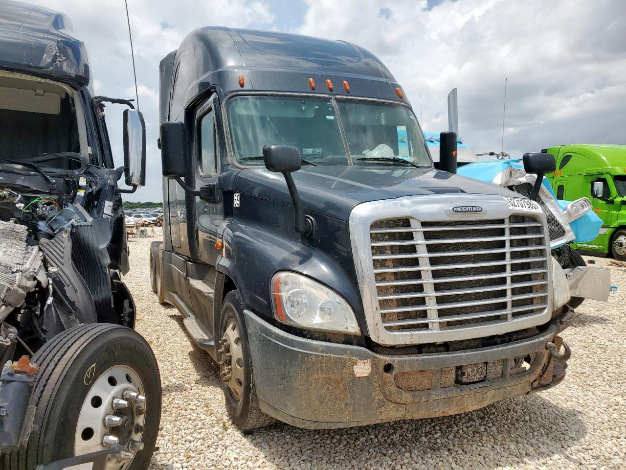 2017 Freightliner Cascadia 1
