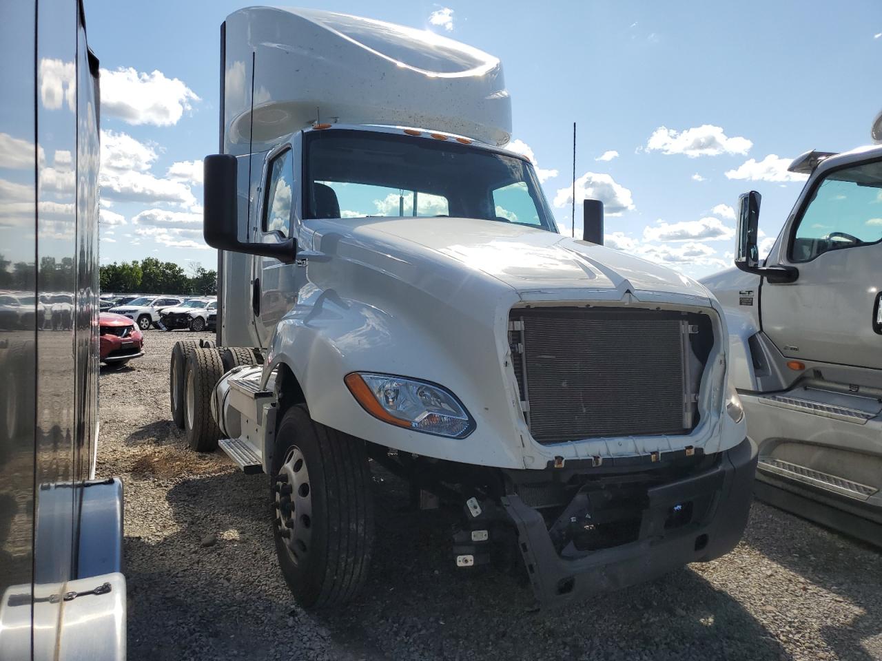2019 International Lt625