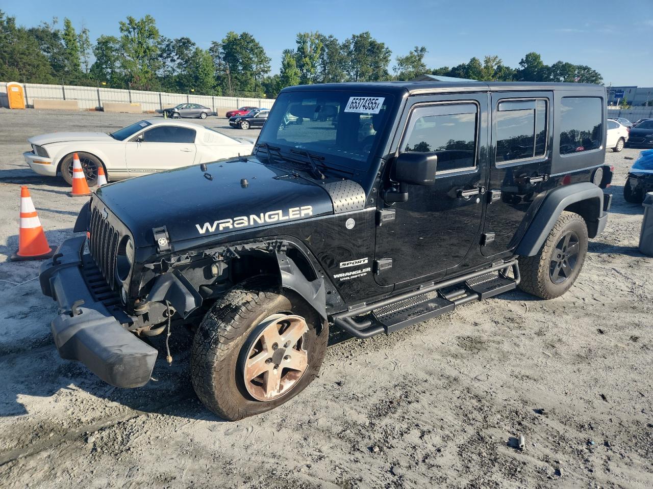 2016 Jeep Wrangler u SPORT