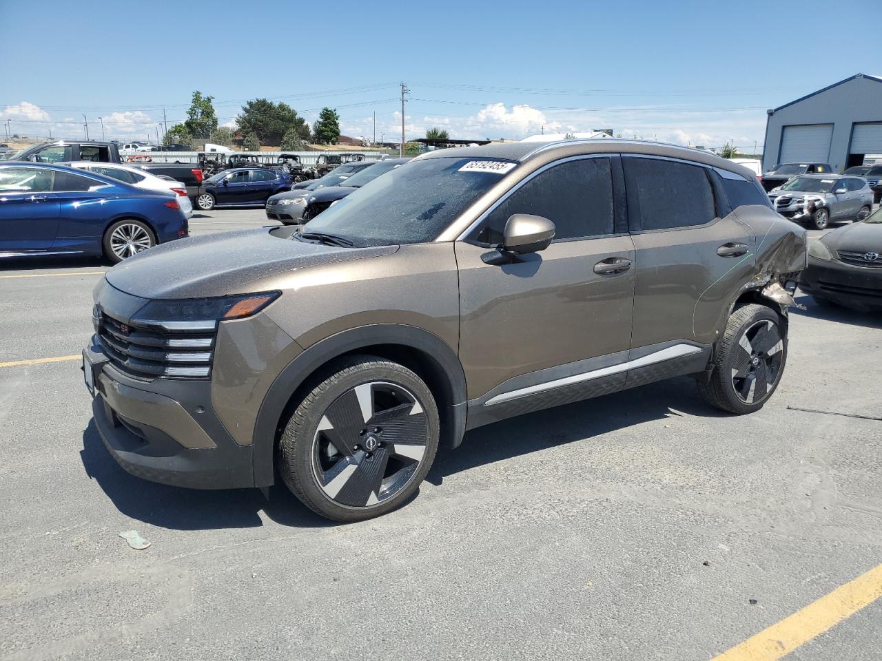 2025 Nissan Kicks sr SR