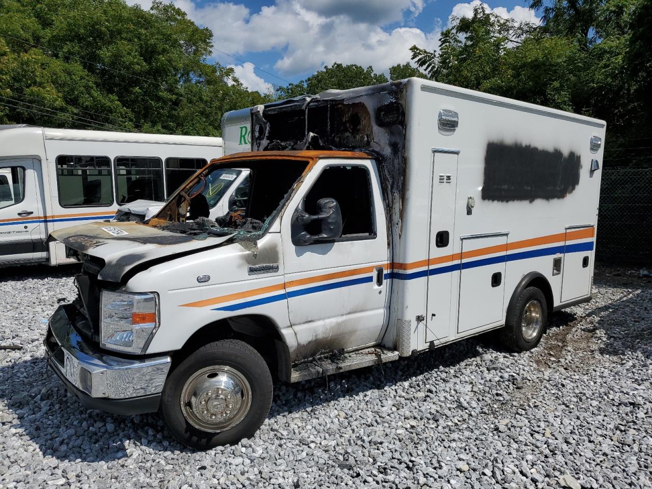 2019 Ford Econoline E350