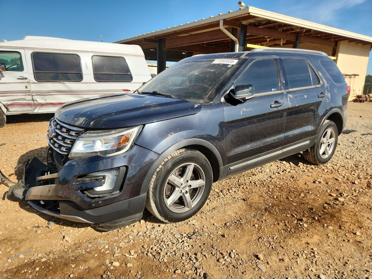 2017 Ford Explorer x XLT