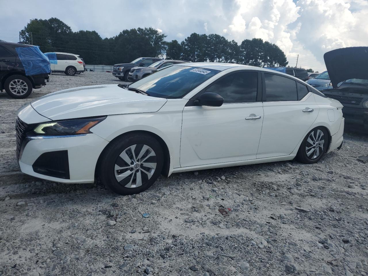 2024 Nissan Altima s S