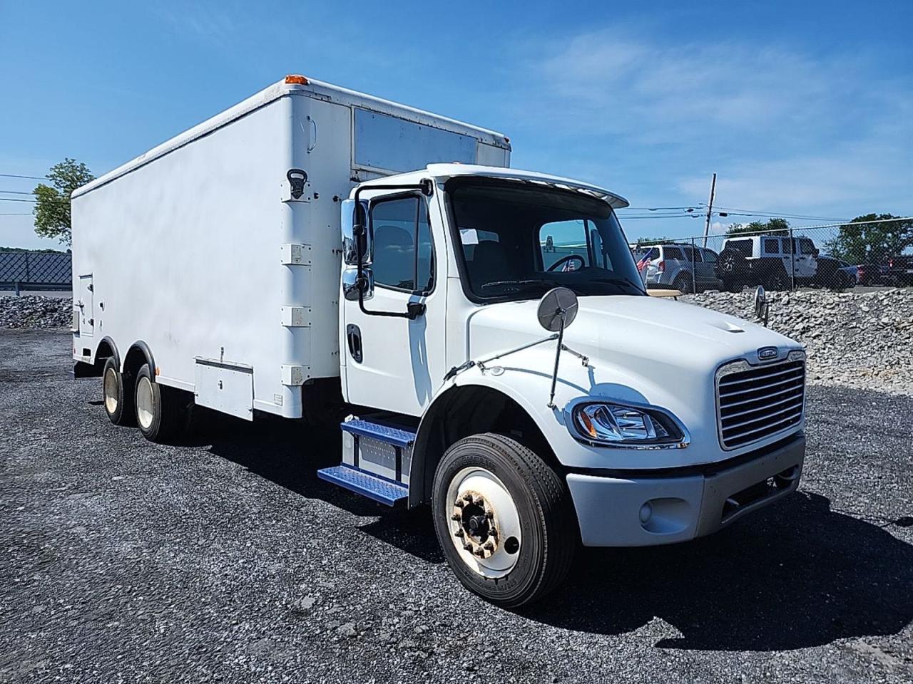 2014 Freightliner M2 106 med 106 MEDIUM DUTY