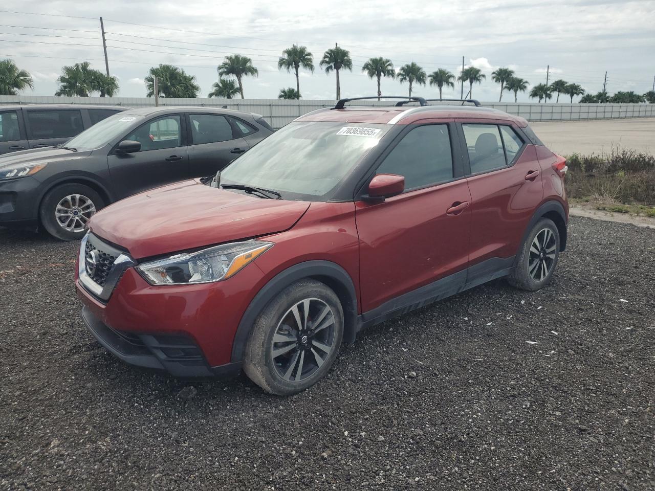 2018 Nissan Kicks s S