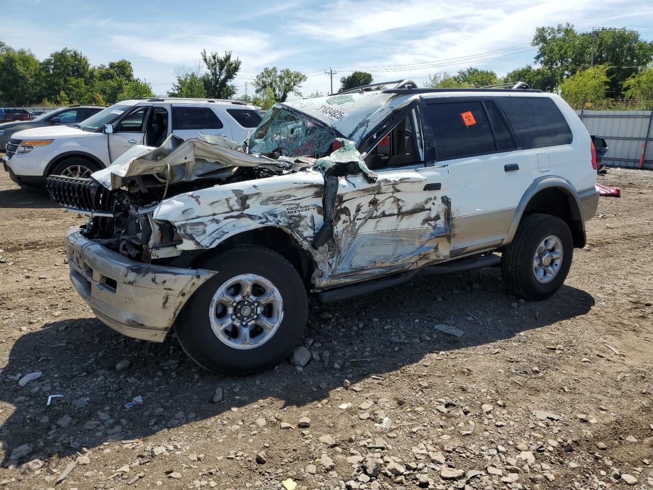 1999 Mitsubishi Montero