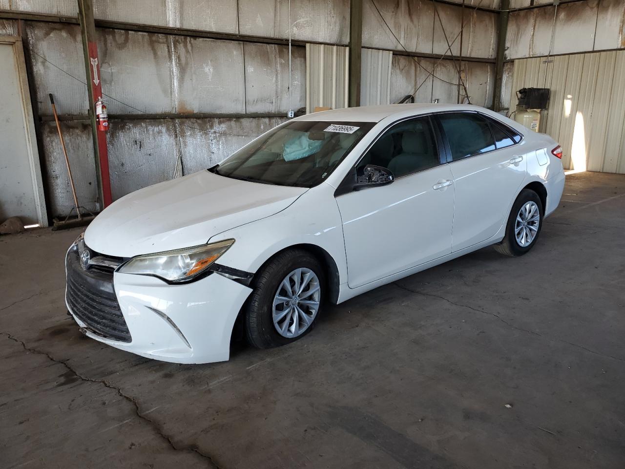 2016 Toyota Camry le LE