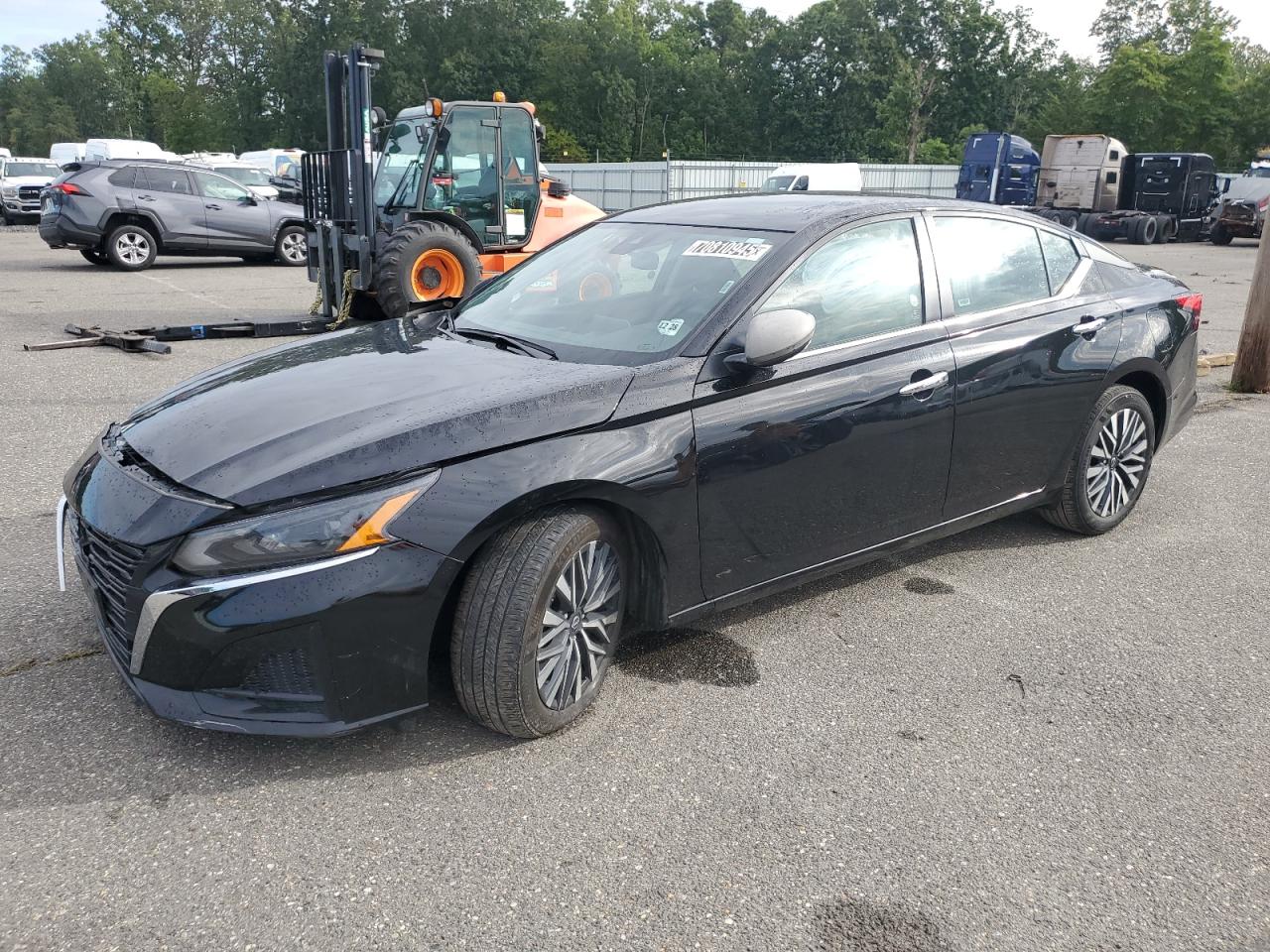2024 Nissan Altima sv SV