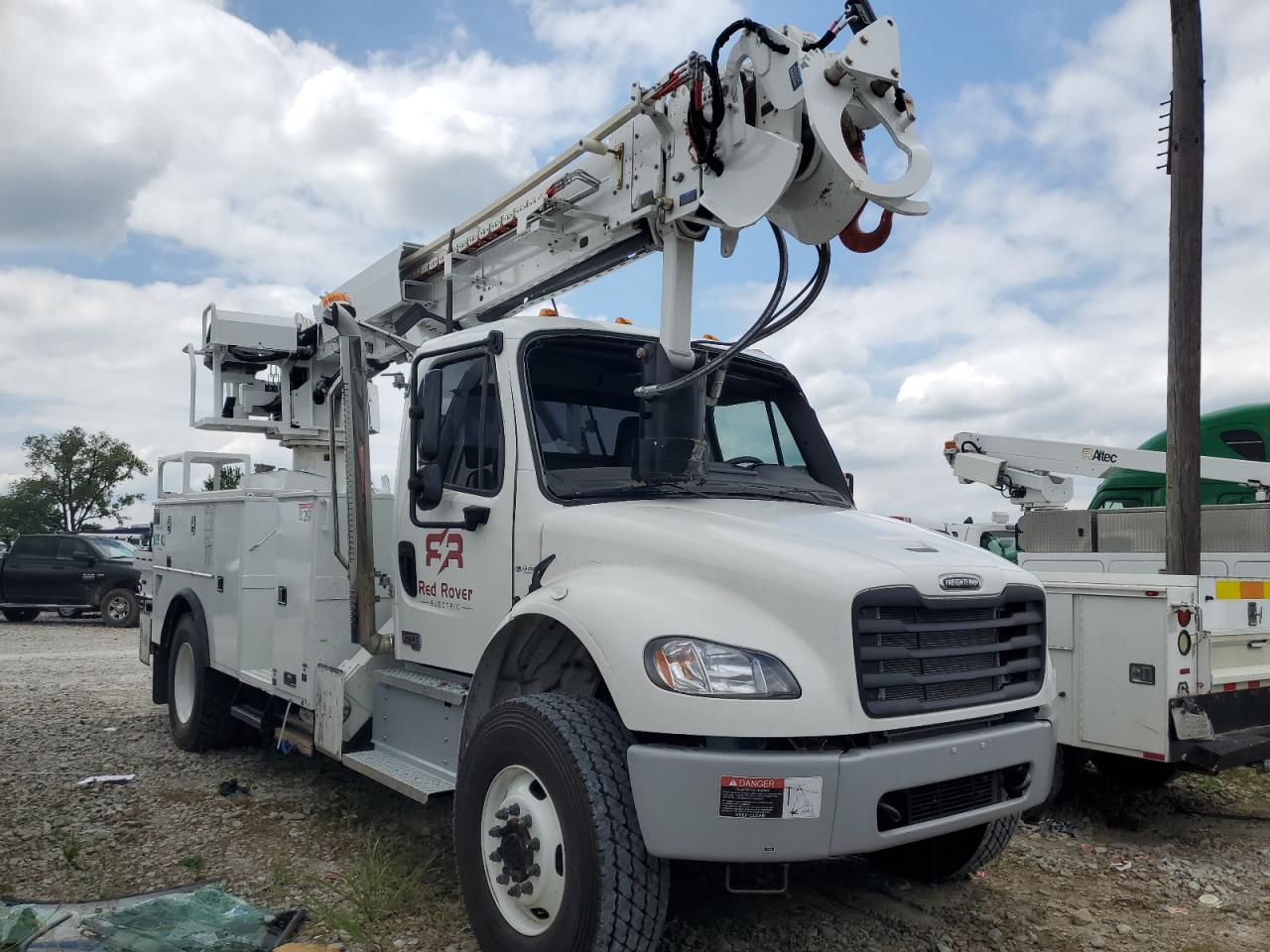 2025 Freightliner M2 106 MEDIUM DUTY