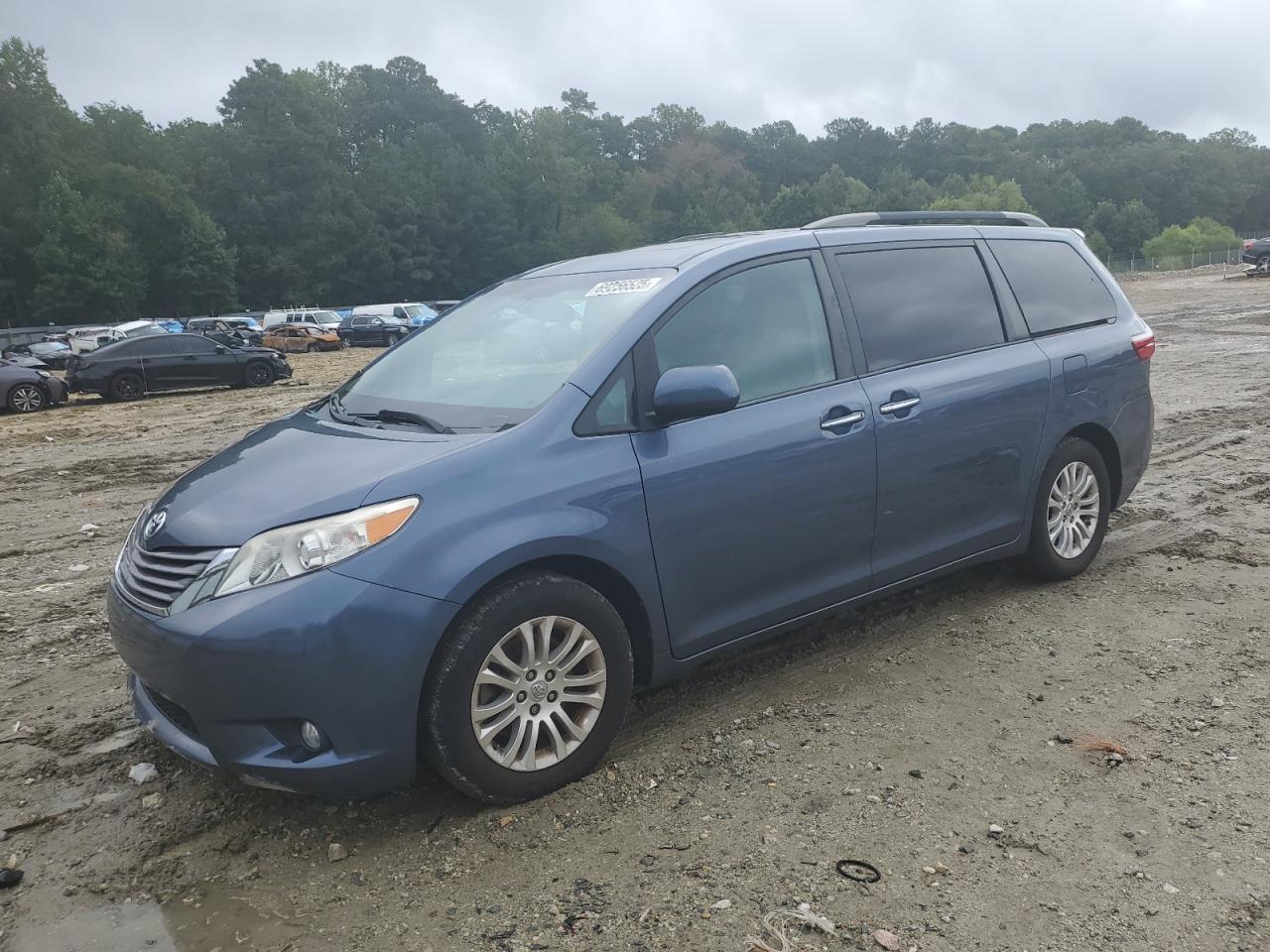 2016 Toyota Sienna xle XLE