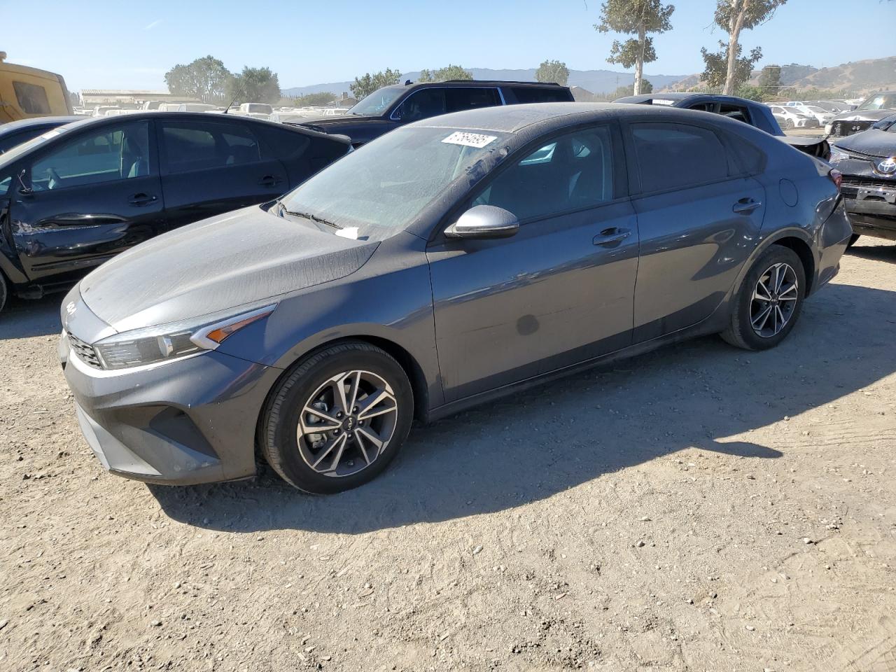 2022 Kia Forte fe FE