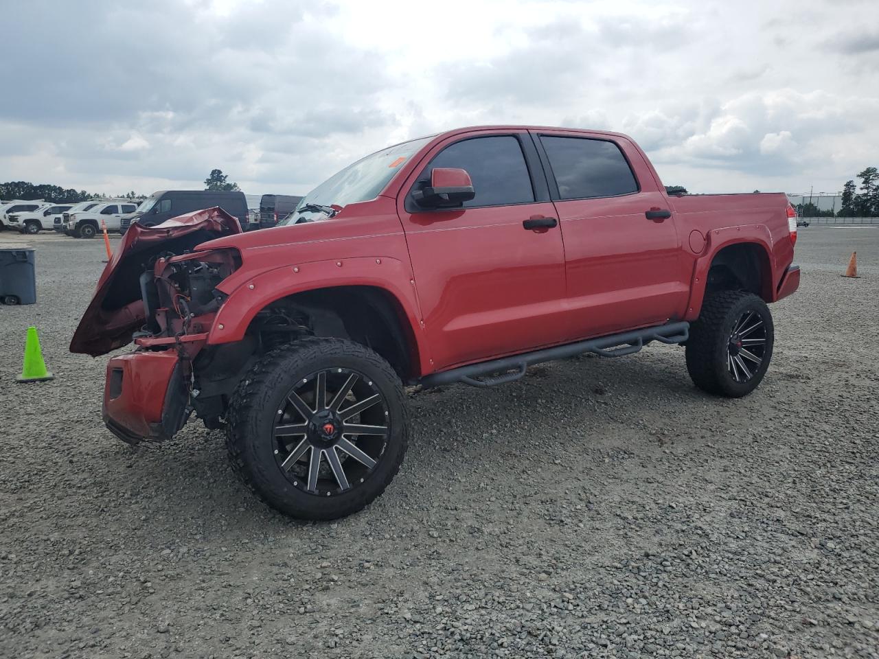 2014 Toyota Tundra cre CREWMAX SR5
