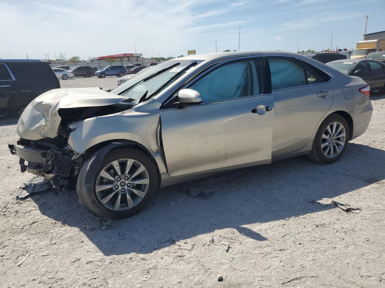 2015 Toyota Camry le LE