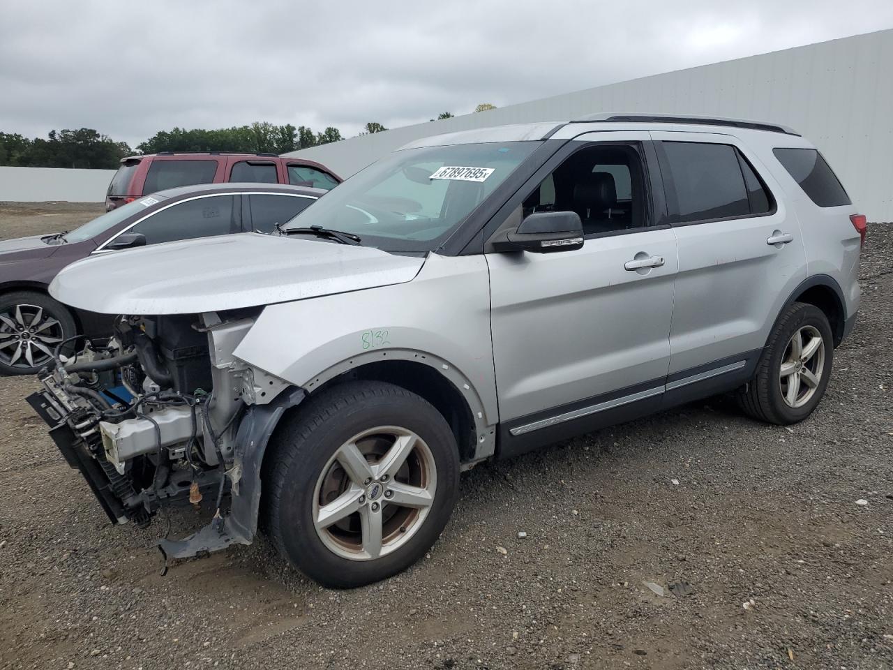 2017 Ford Explorer x XLT