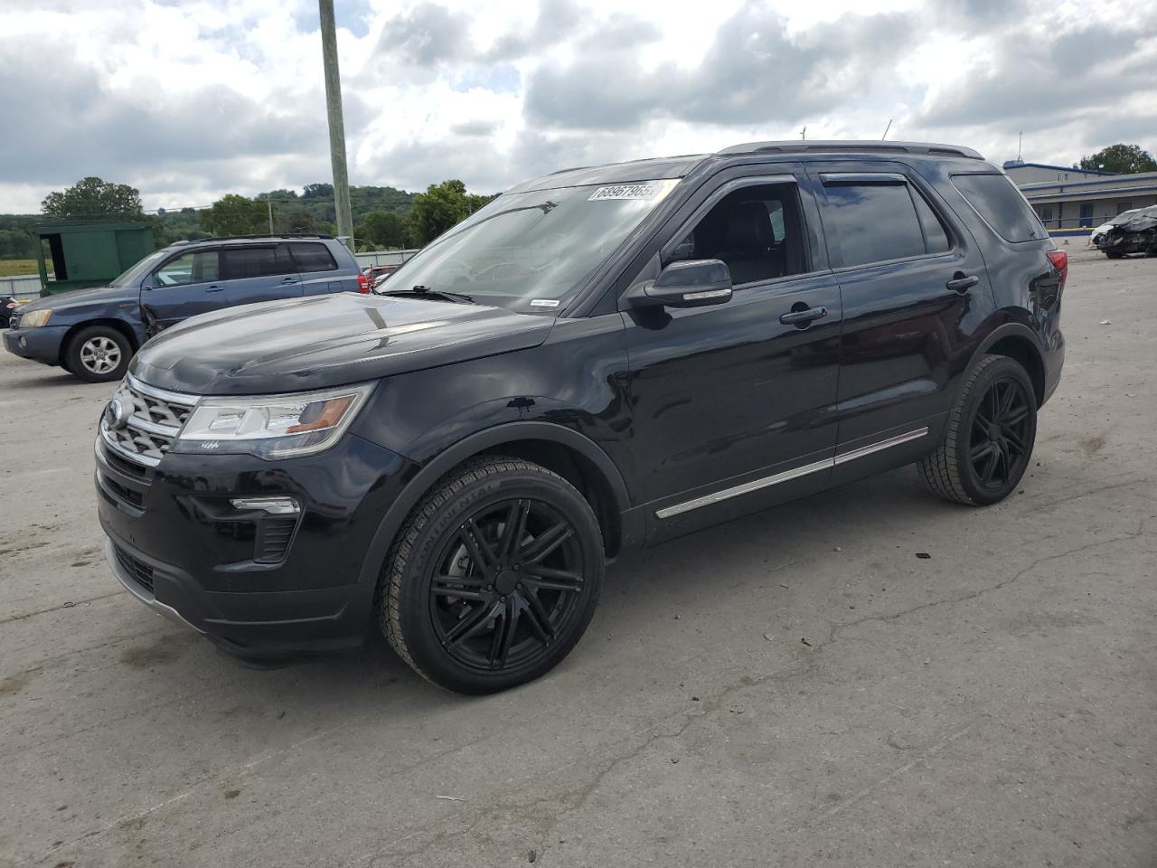 2018 Ford Explorer x XLT