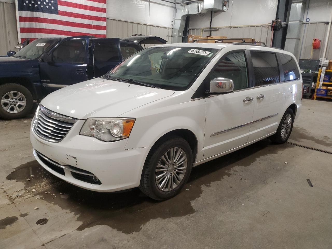 2014 Chrysler Town & cou TOURING L