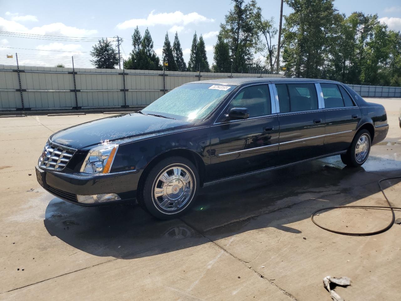 2011 Cadillac Professional chassis
