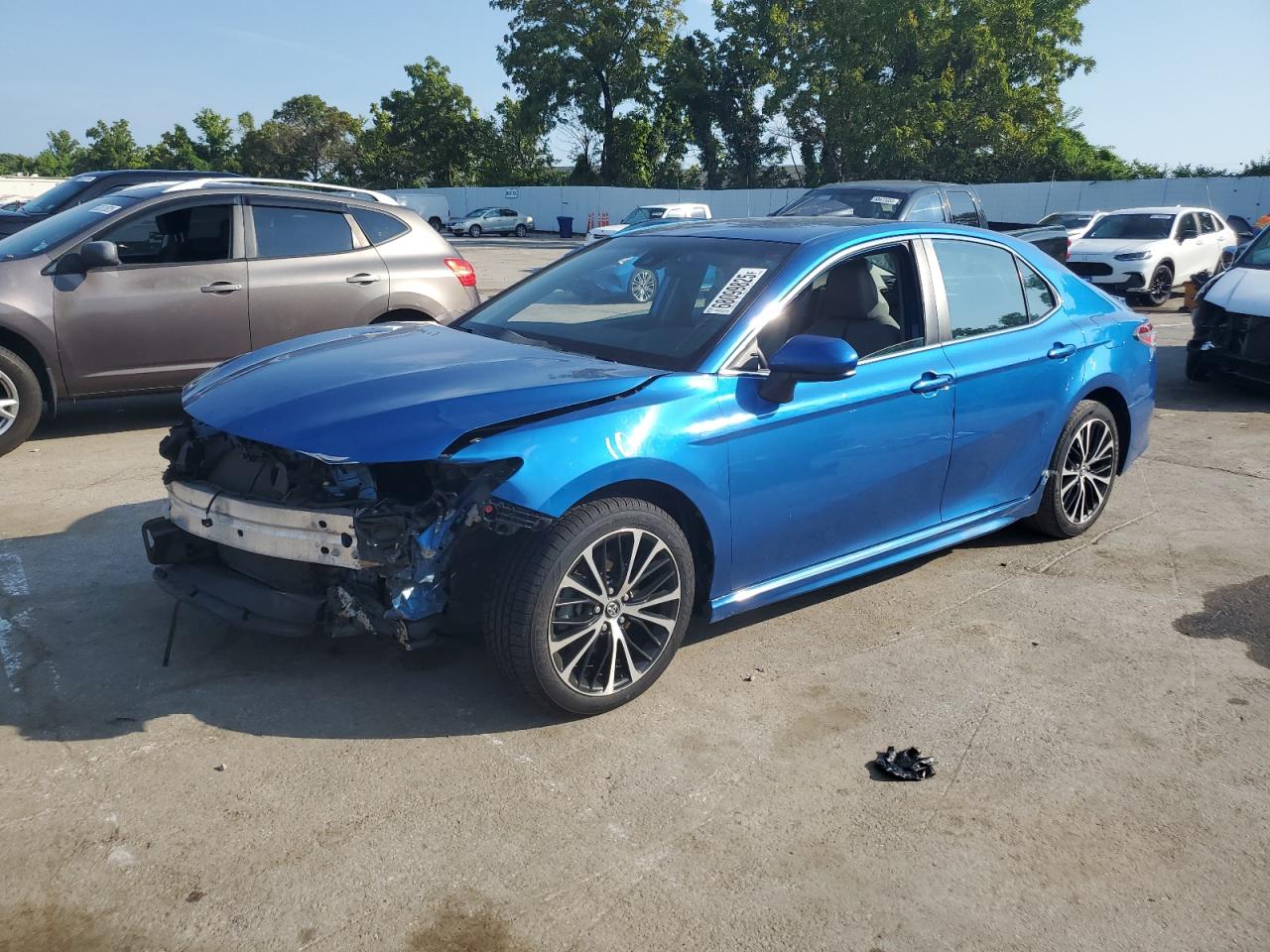 2020 Toyota Camry se SE