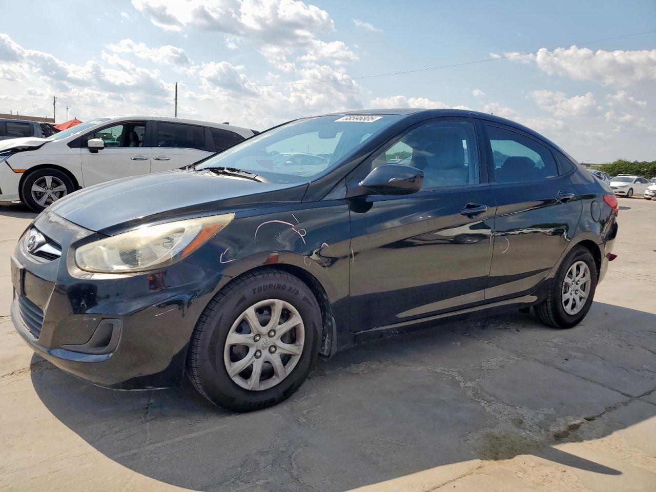 2012 Hyundai Accent gls GLS