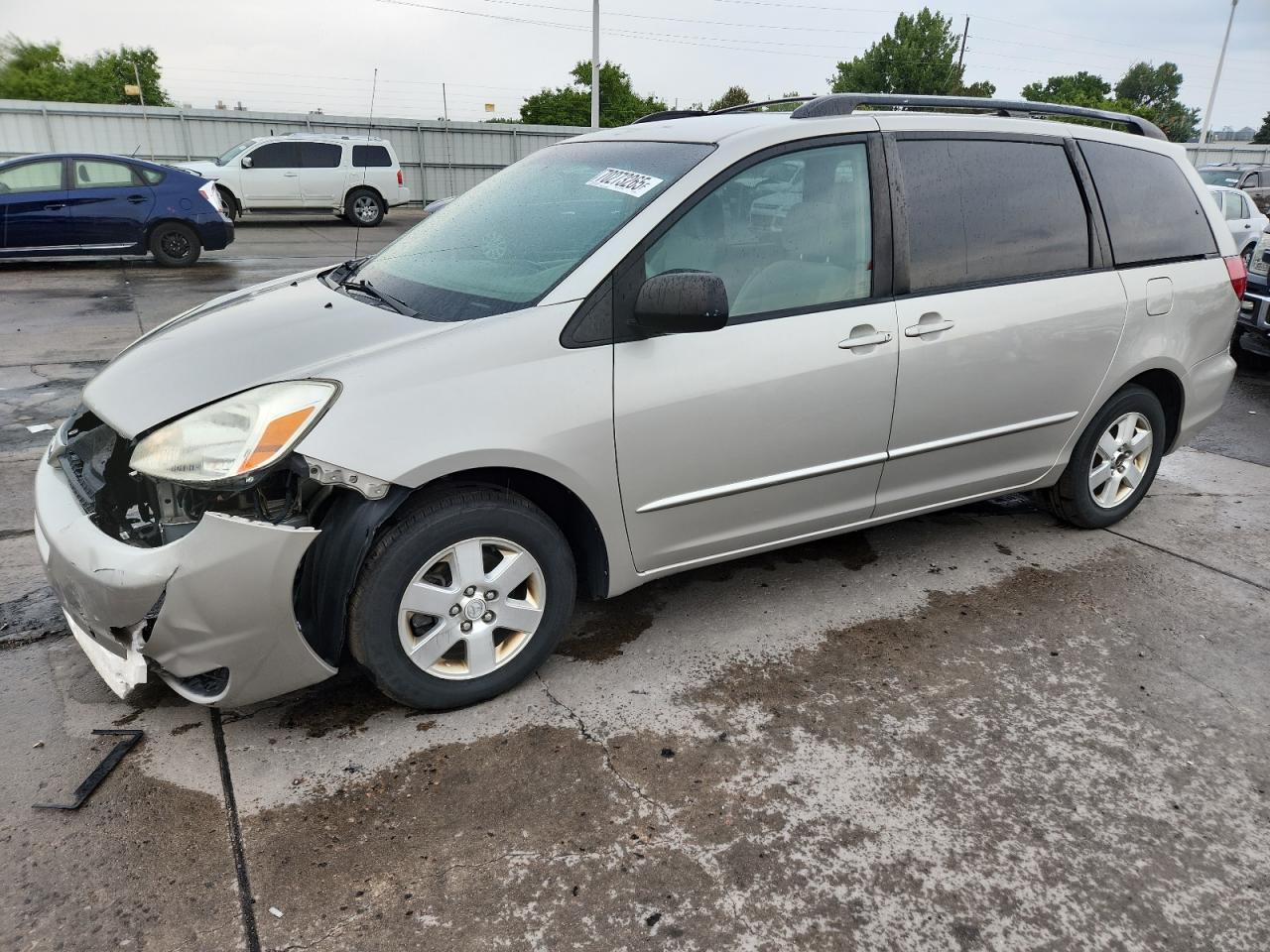 2004 Toyota Sienna ce CE