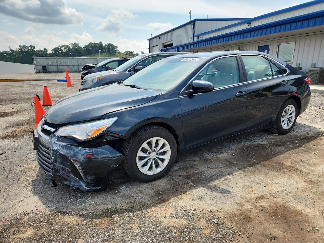 2016 Toyota Camry le LE