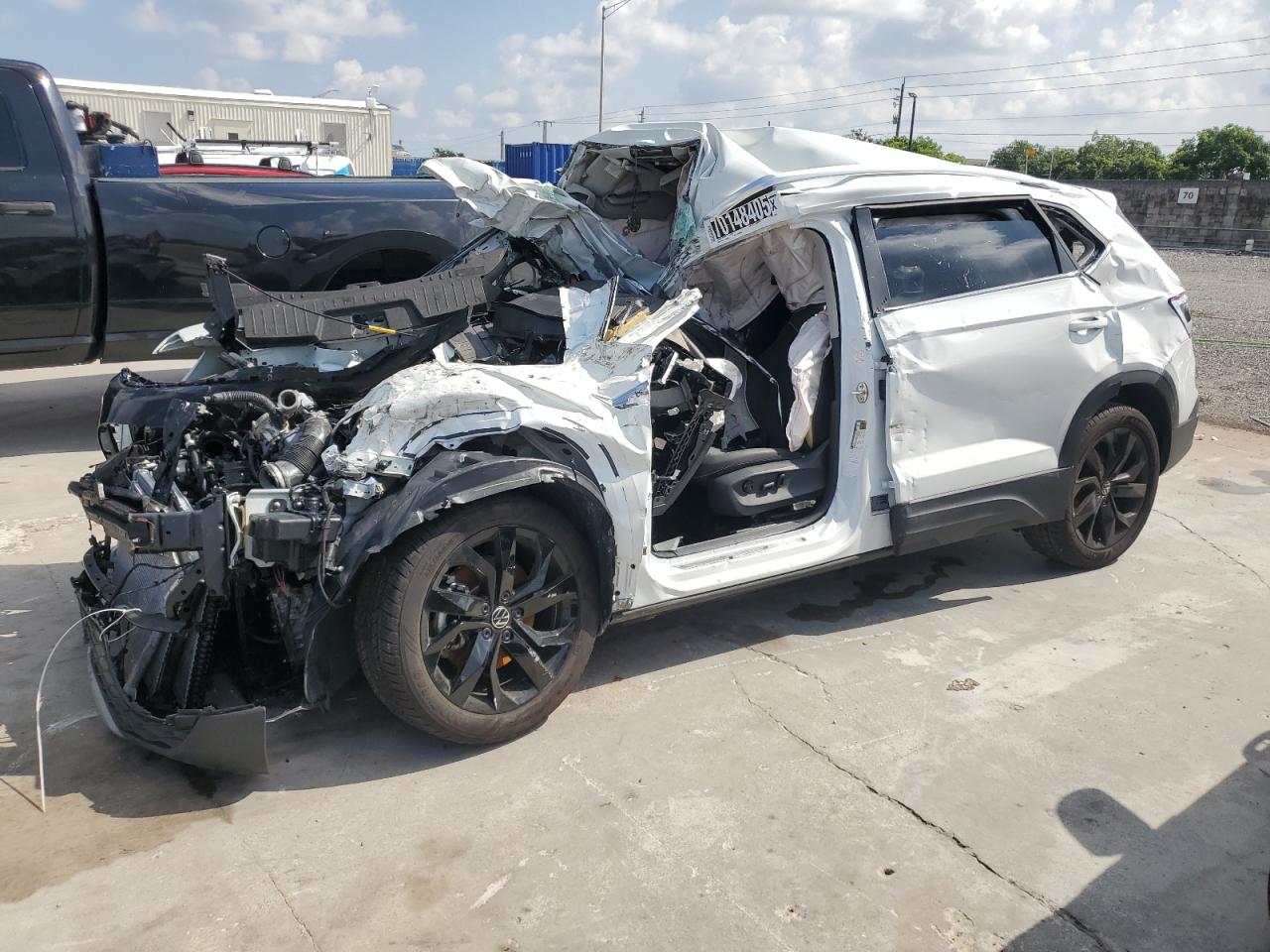 2024 Volkswagen Taos