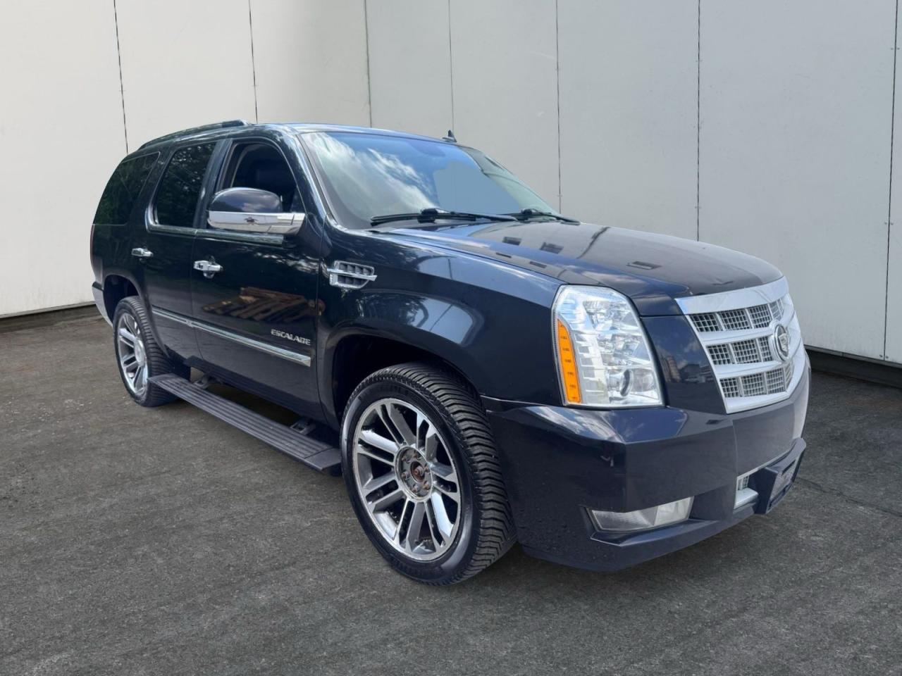 2012 Cadillac Escalade Premium