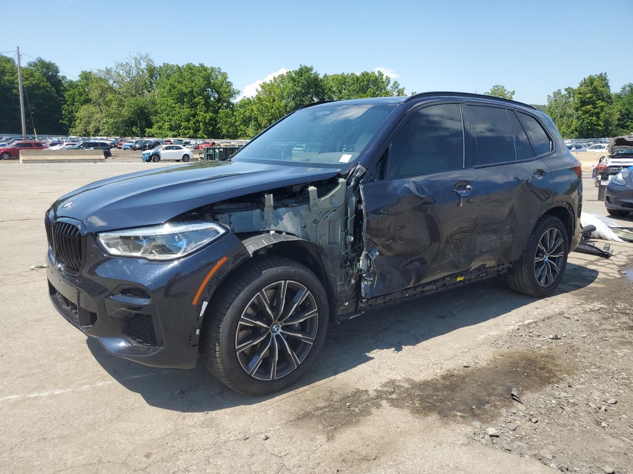 2022 BMW X5 m50i