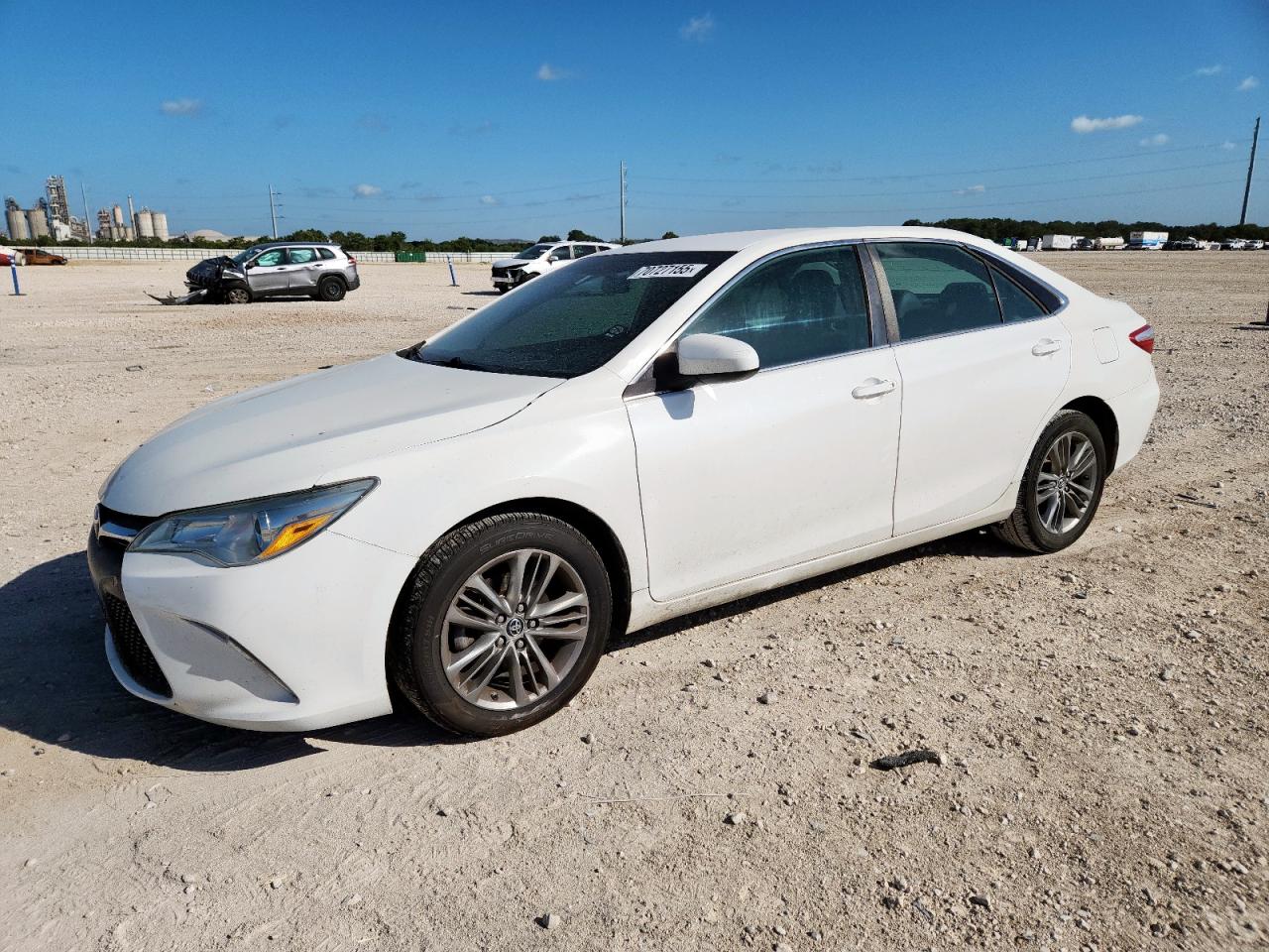 2016 Toyota Camry le LE