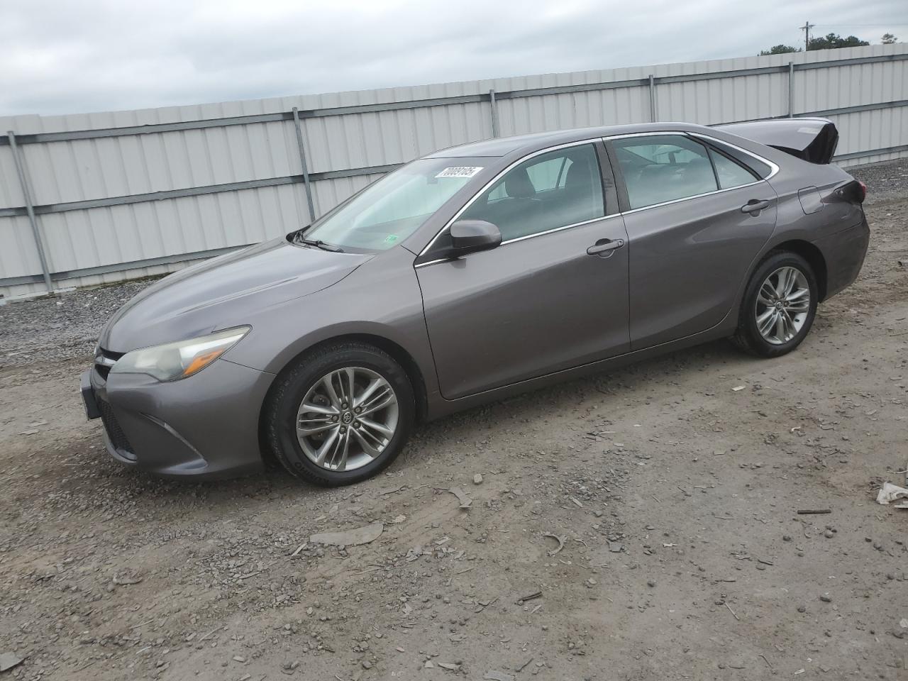 2016 Toyota Camry le LE