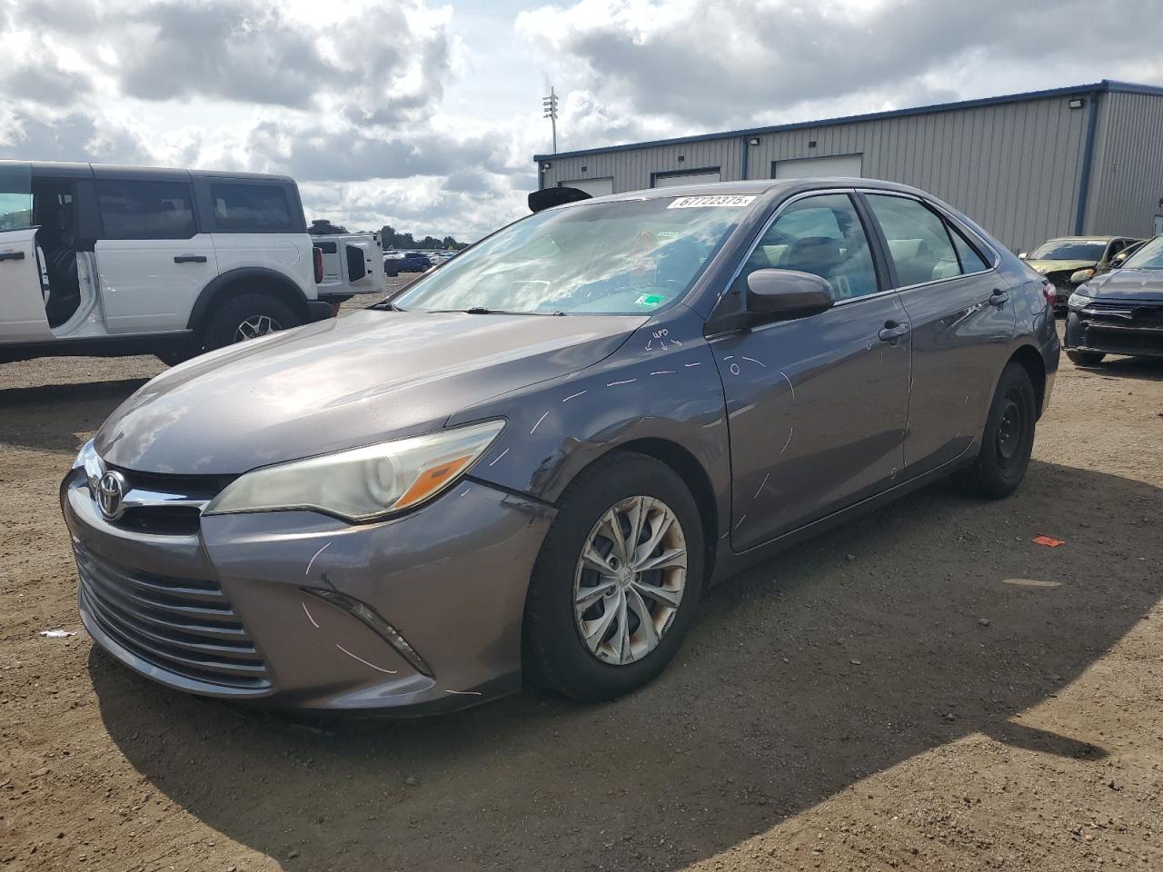 2015 Toyota Camry le LE